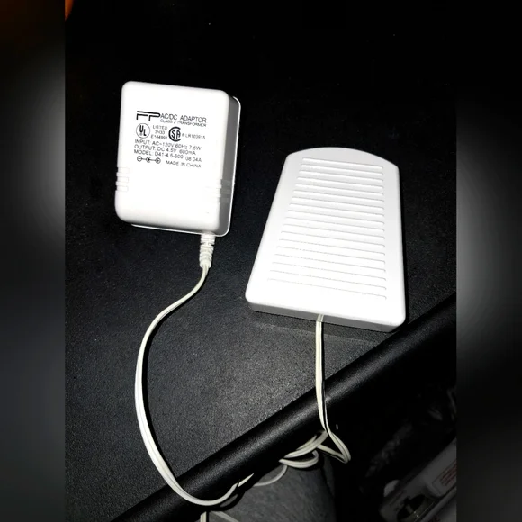 SEW PRO Quick Stitch Sewing Machine VGUC - Picture 11 of 15